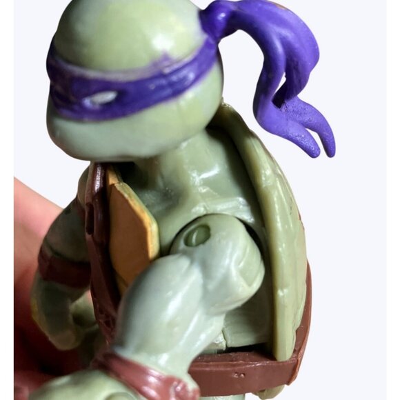 Viacom 2012 TMNT Donatello Action Figure 5" Green With Brown and Yellow Details - Picture 11 of 14